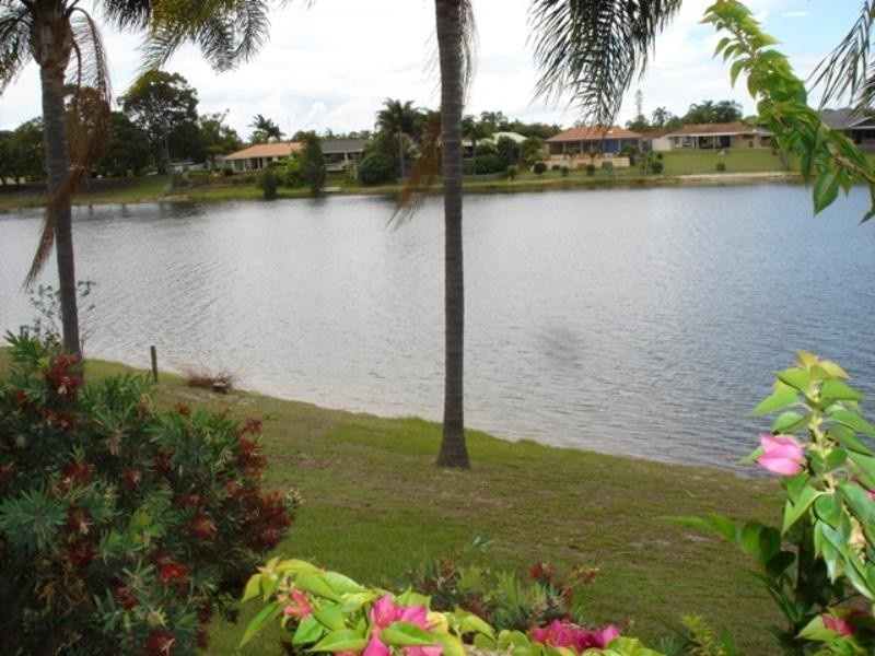 2/23 Barbet Place, Burleigh Waters QLD 4220