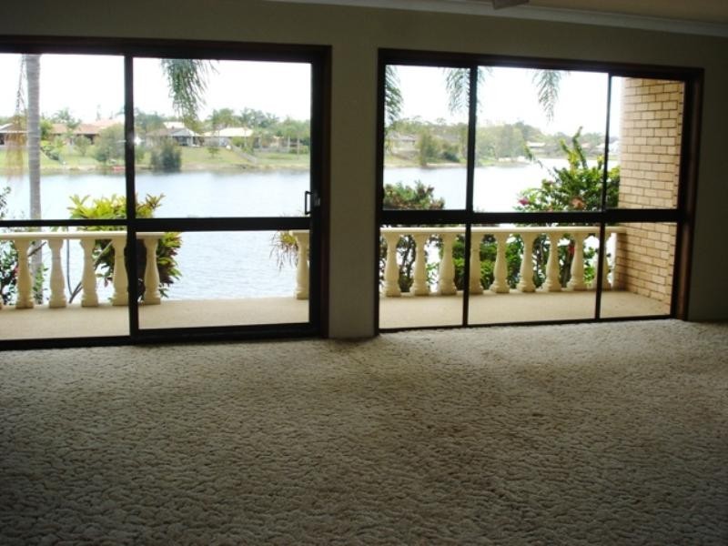 2/23 Barbet Place, Burleigh Waters QLD 4220