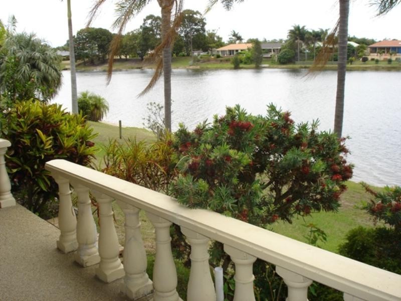 2/23 Barbet Place, Burleigh Waters QLD 4220