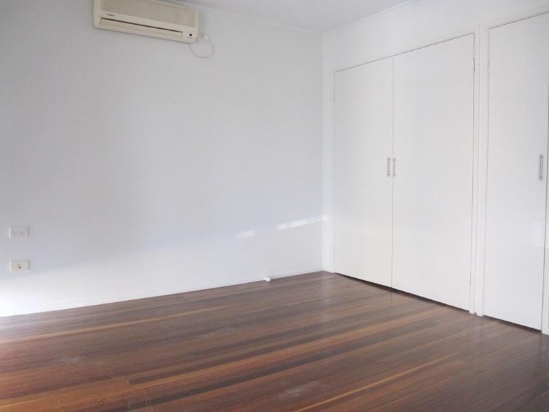 4/162 Surf Parade, Broadbeach QLD 4218