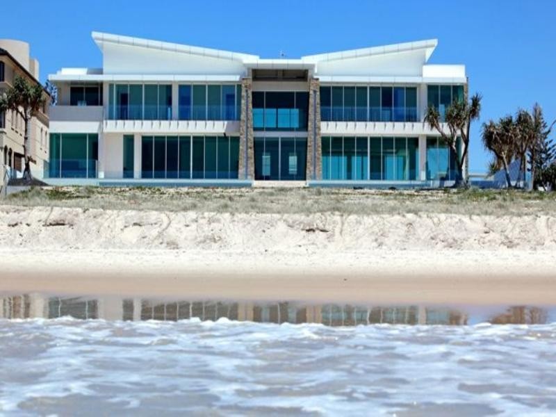 33-39 Hedges Avenue, Mermaid Beach QLD 4218