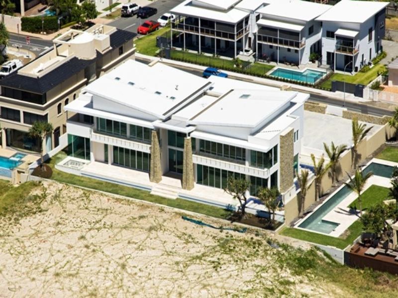 33-39 Hedges Avenue, Mermaid Beach QLD 4218