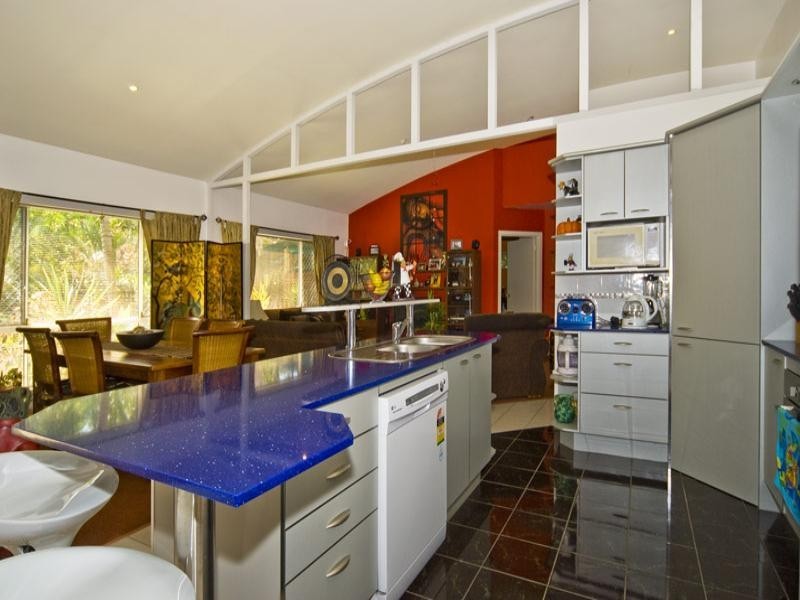 10 Society Court, Pacific Pines QLD 4211