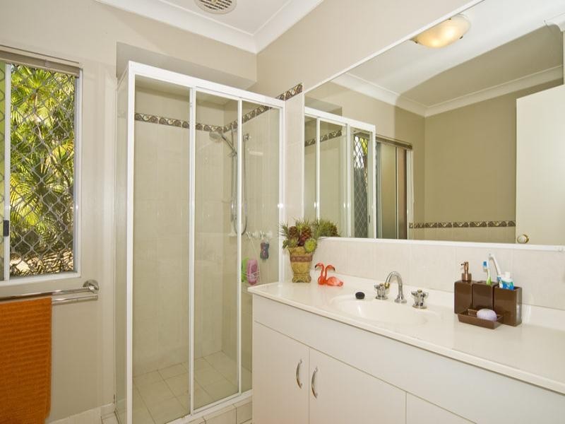 10 Society Court, Pacific Pines QLD 4211