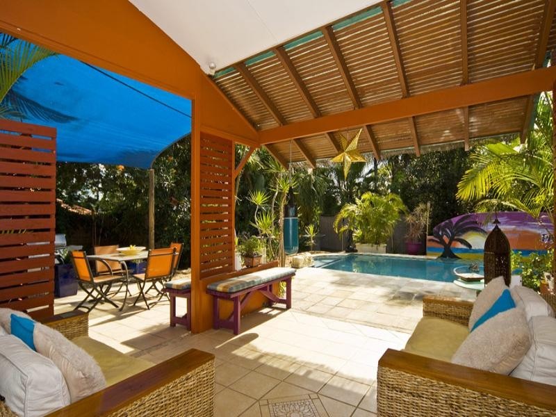 10 Society Court, Pacific Pines QLD 4211