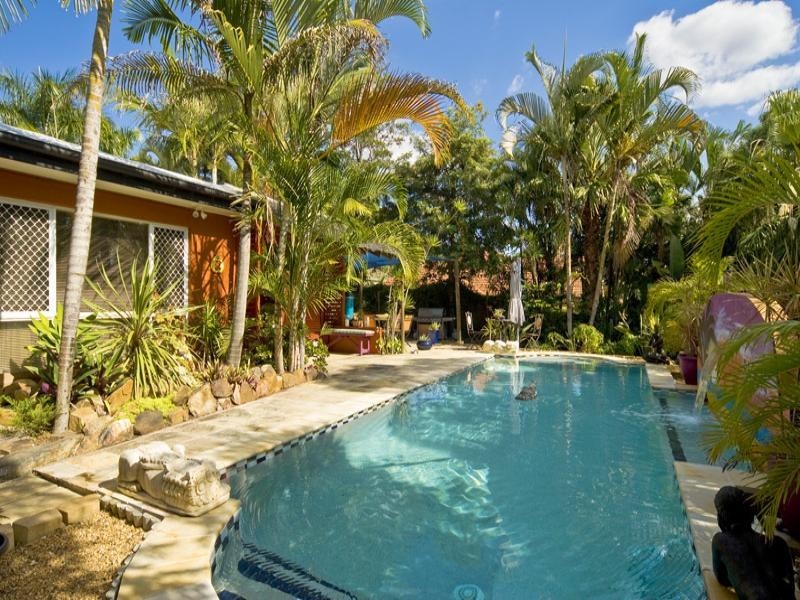 10 Society Court, Pacific Pines QLD 4211