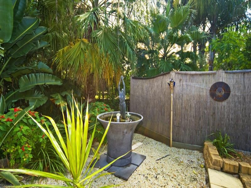 10 Society Court, Pacific Pines QLD 4211