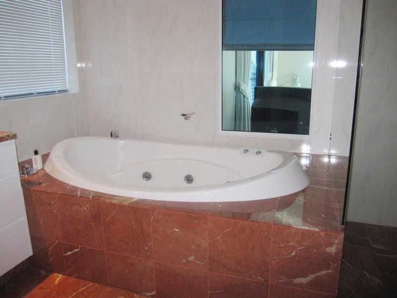 36 Peak Avenue “Marquis on Main”, Main Beach QLD 4217