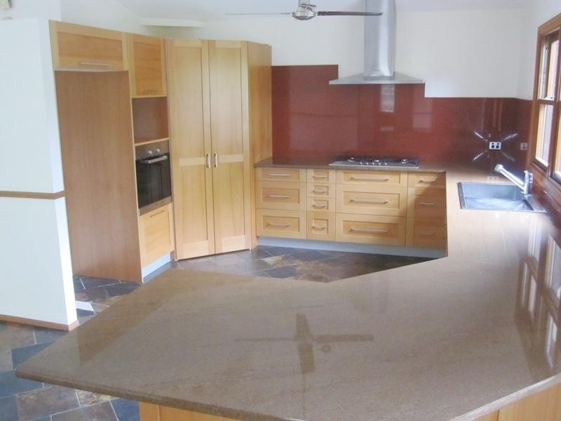 5 Bimini Court, Clear Island Waters QLD 4226