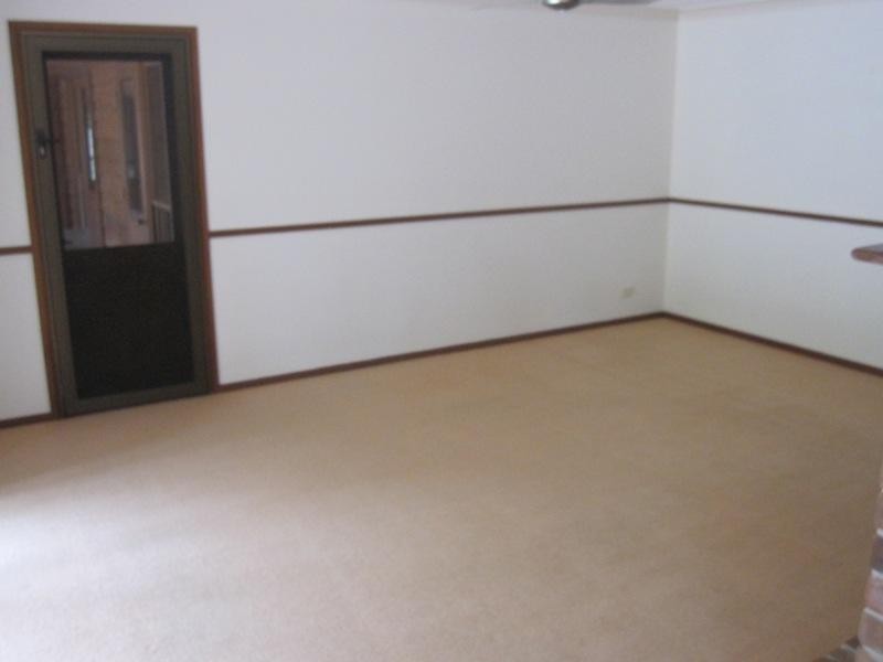 5 Bimini Court, Clear Island Waters QLD 4226