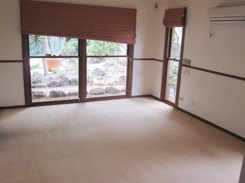 5 Bimini Court, Clear Island Waters QLD 4226