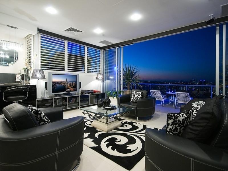 76 ‘The Pinnacle’, 2898 Gold Coast Highway, Surfers Paradise QLD 4217
