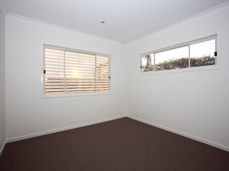 57 Avanti Street, Mermaid Waters QLD 4218