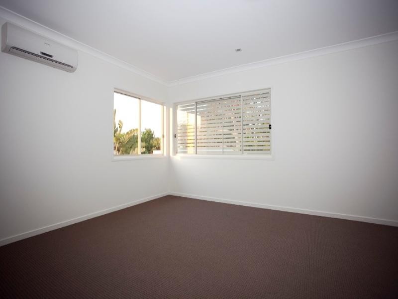 57 Avanti Street, Mermaid Waters QLD 4218