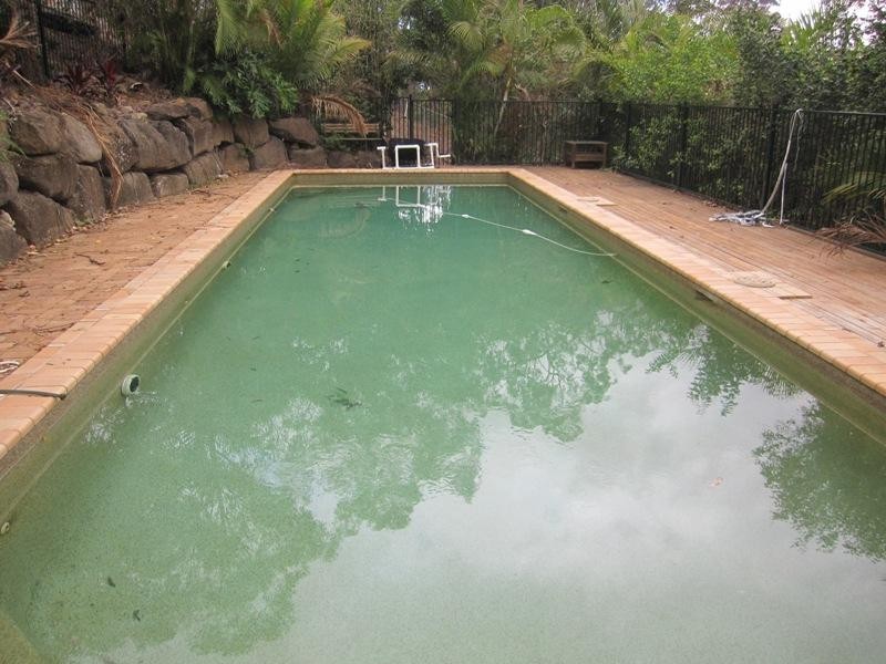 136 Strawberry Road, Mudgeeraba QLD 4213