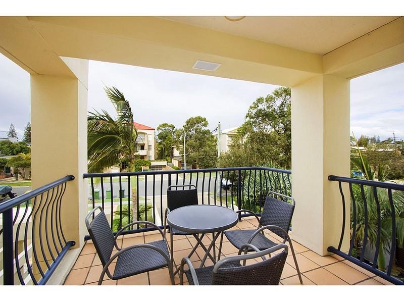 4 ‘Brooklyn Shores’, 58 Petrel Avenue, Mermaid Beach QLD 4218