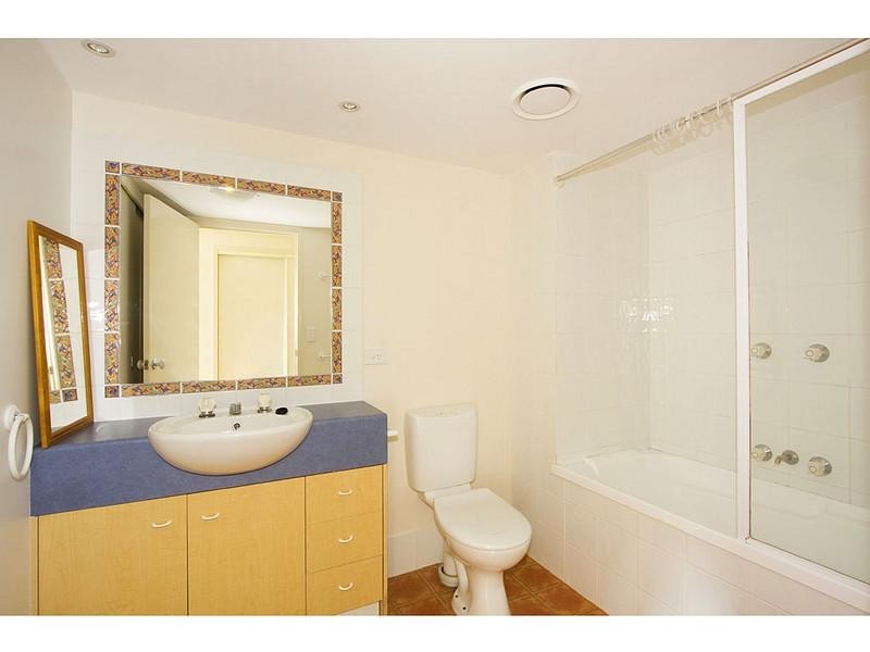 4 ‘Brooklyn Shores’, 58 Petrel Avenue, Mermaid Beach QLD 4218