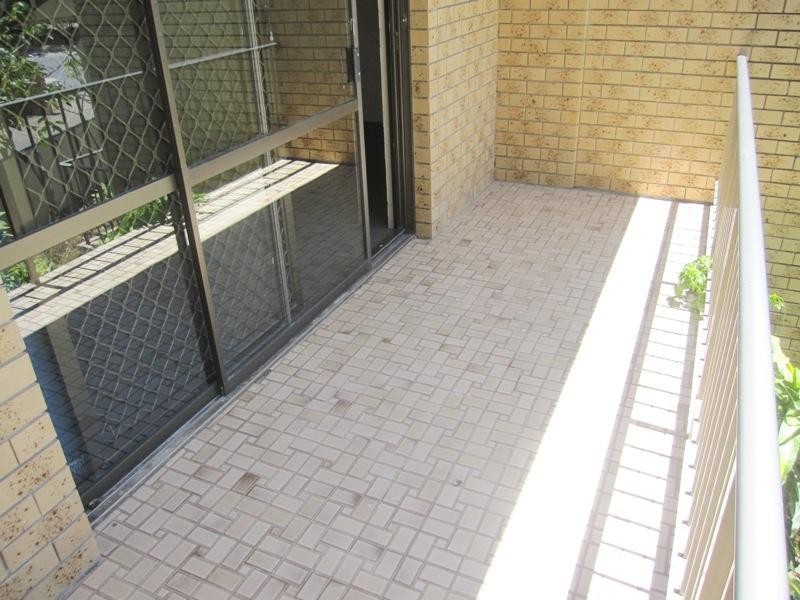 6/8 Jodie Court, Mermaid Waters QLD 4218