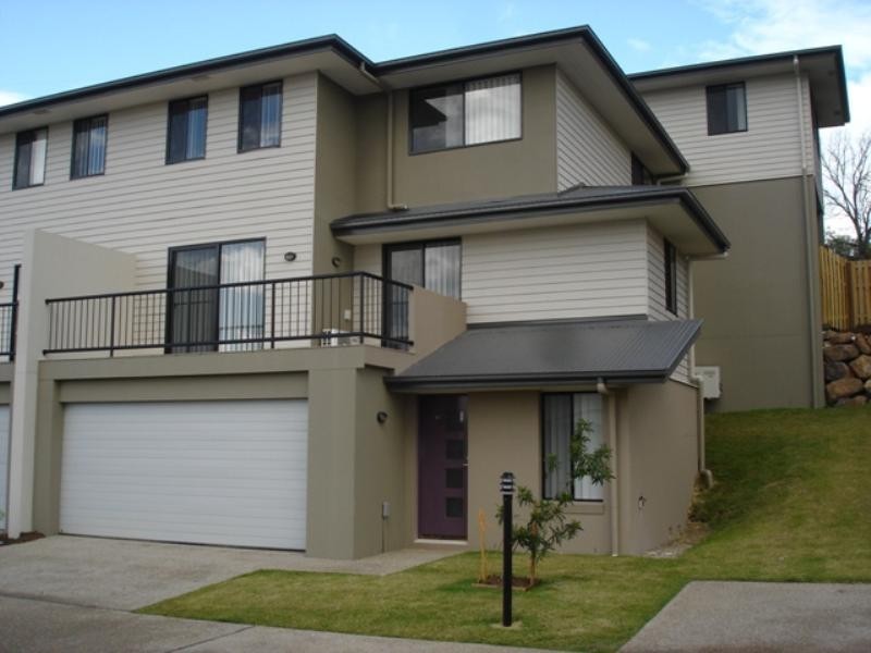 13/5 Faculty Crescent, Mudgeeraba QLD 4213