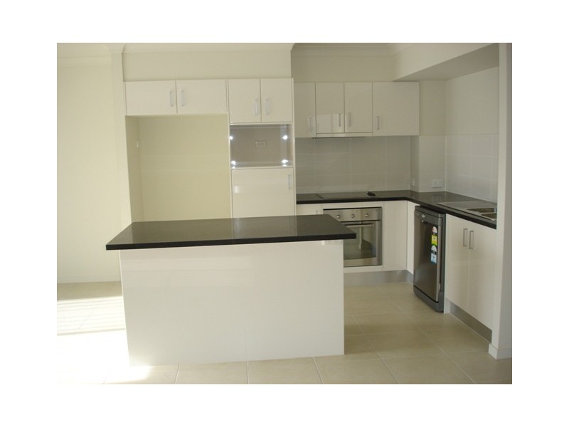 13/5 Faculty Crescent, Mudgeeraba QLD 4213