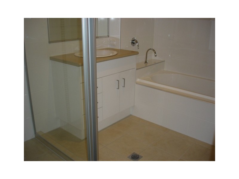 13/5 Faculty Crescent, Mudgeeraba QLD 4213