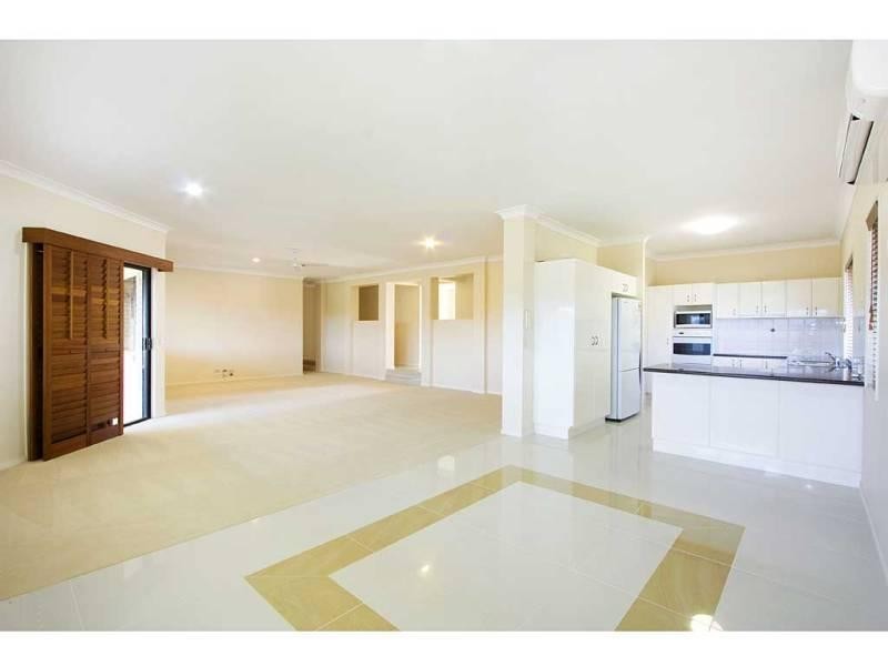 10 Orchna Street, Burleigh Heads QLD 4220