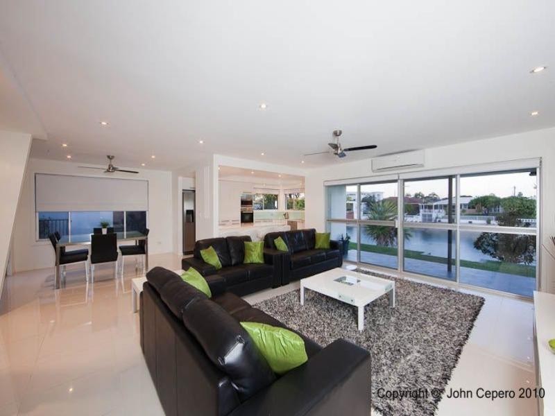 Broadbeach Waters QLD 4218