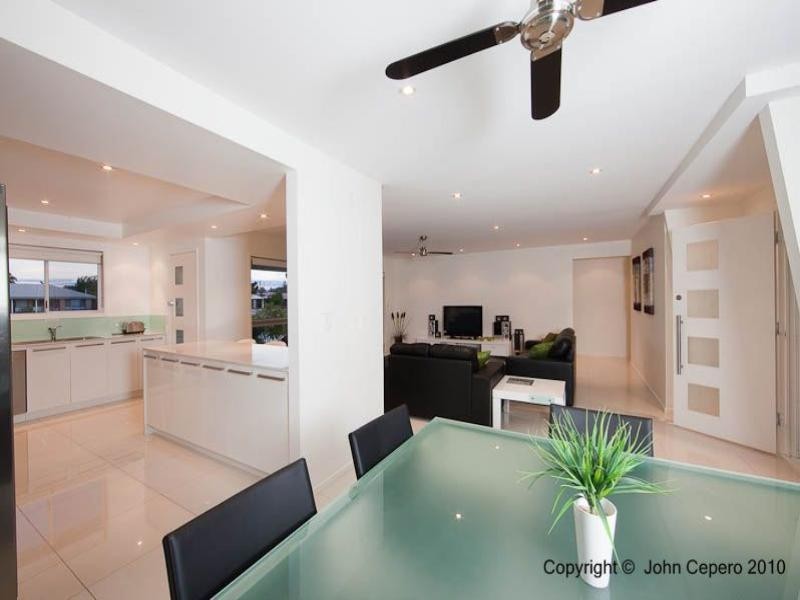 Broadbeach Waters QLD 4218