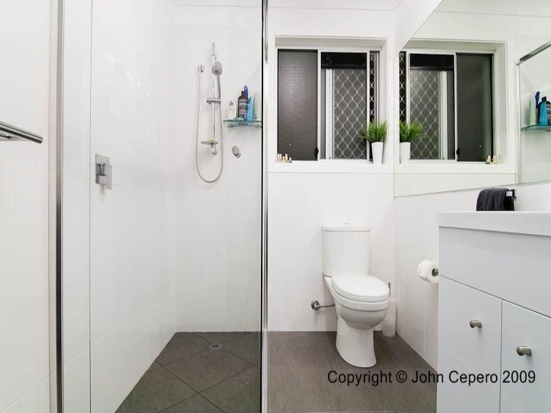 Broadbeach Waters QLD 4218