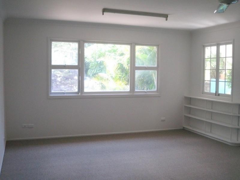 46 Sunbrite Avenue, Mermaid Beach QLD 4218