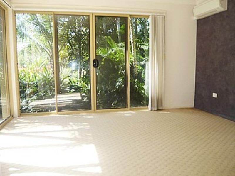 6 Redbud Lane, Robina QLD 4226