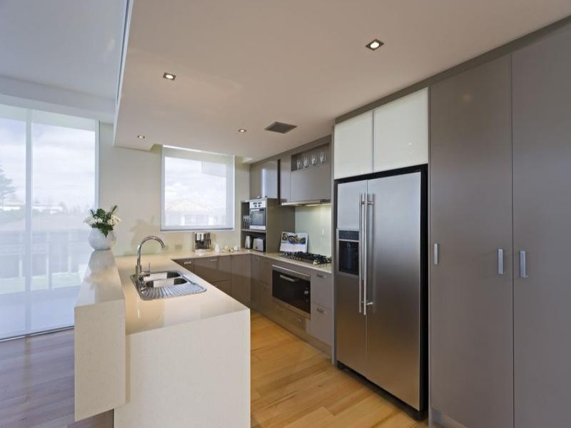 252 Hedges Avenue, Mermaid Beach QLD 4218