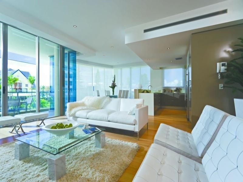 252 Hedges Avenue, Mermaid Beach QLD 4218