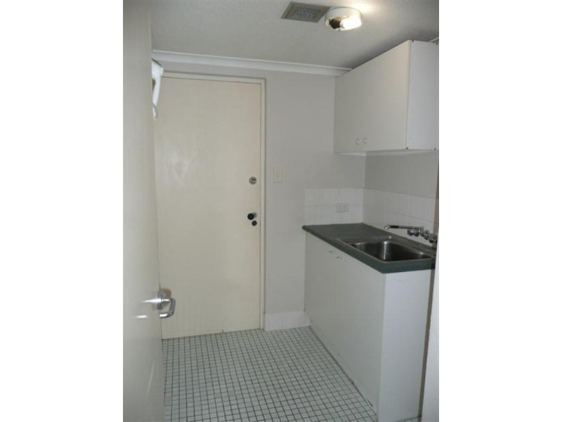 Broadbeach Waters QLD 4218