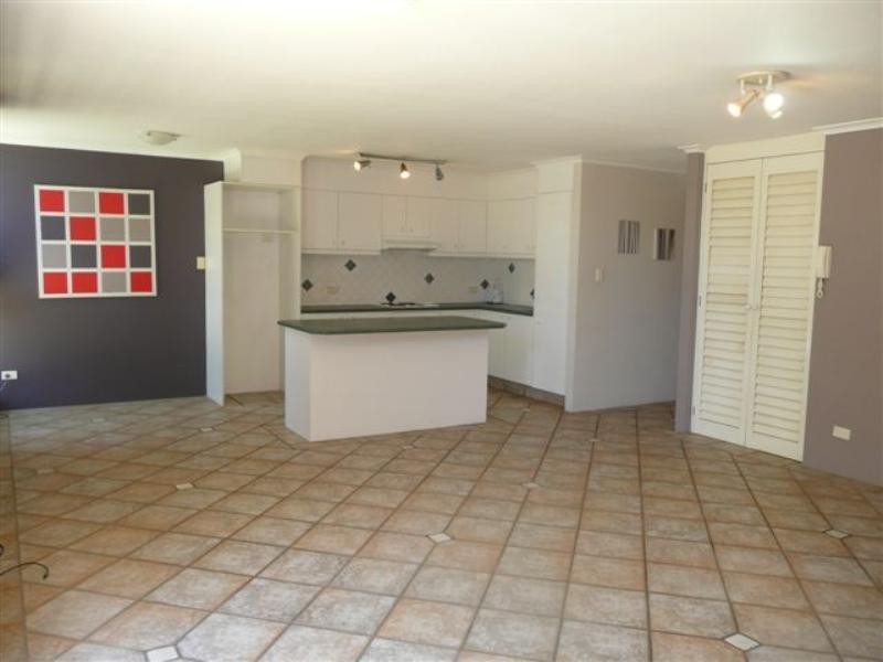 Broadbeach Waters QLD 4218