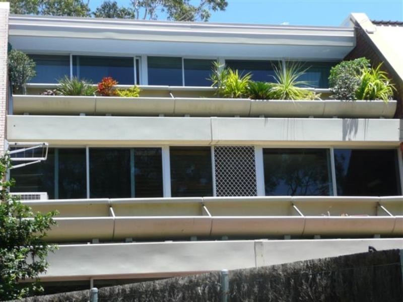 Broadbeach Waters QLD 4218