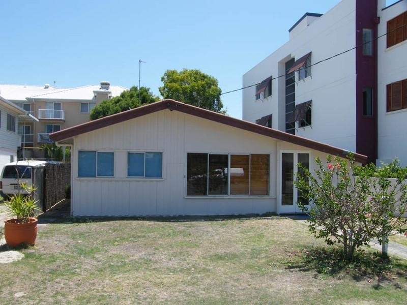 90 Seagull Avenue, Mermaid Beach QLD 4218