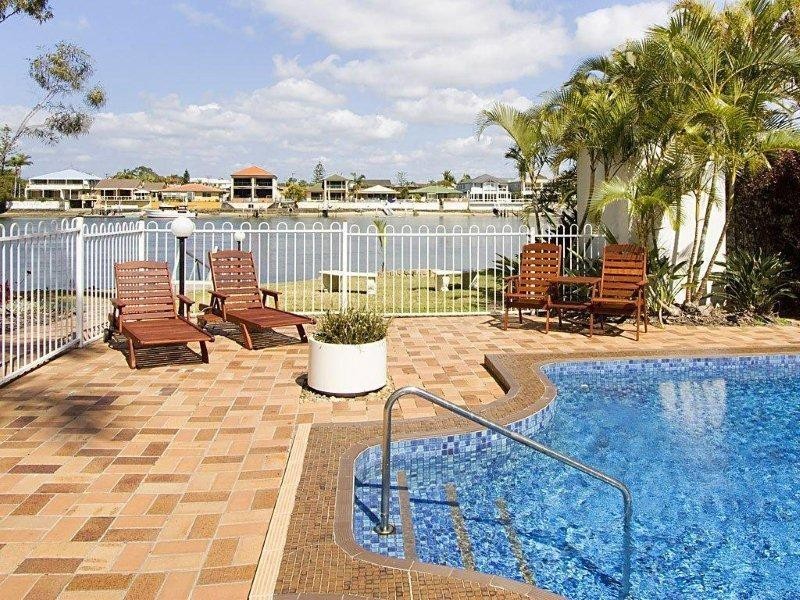 11/32 Riverview Parade, Surfers Paradise QLD 4217