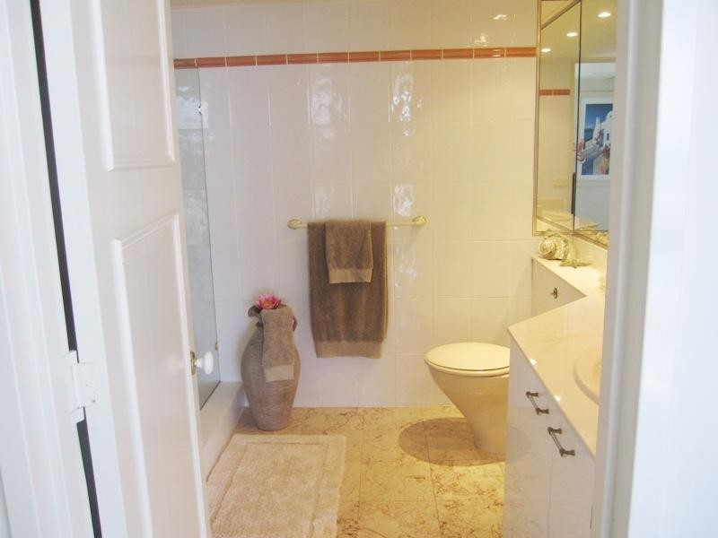 14 Macarthur Parade, Main Beach QLD 4217