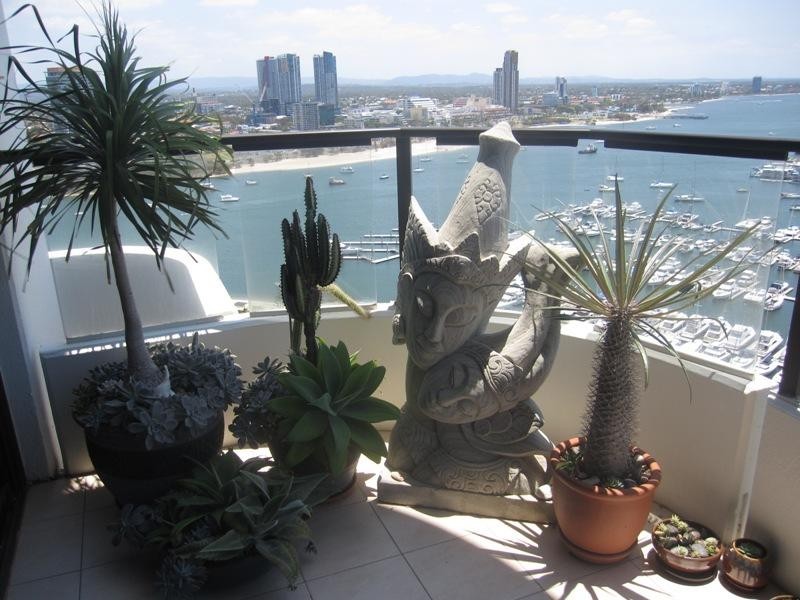 14 Macarthur Parade, Main Beach QLD 4217