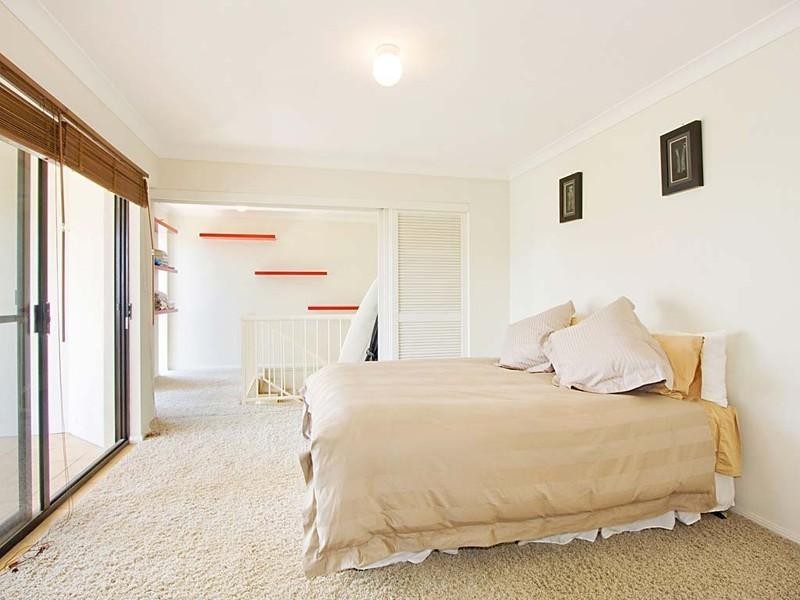 10/4 Acacia Avenue, Surfers Paradise QLD 4217