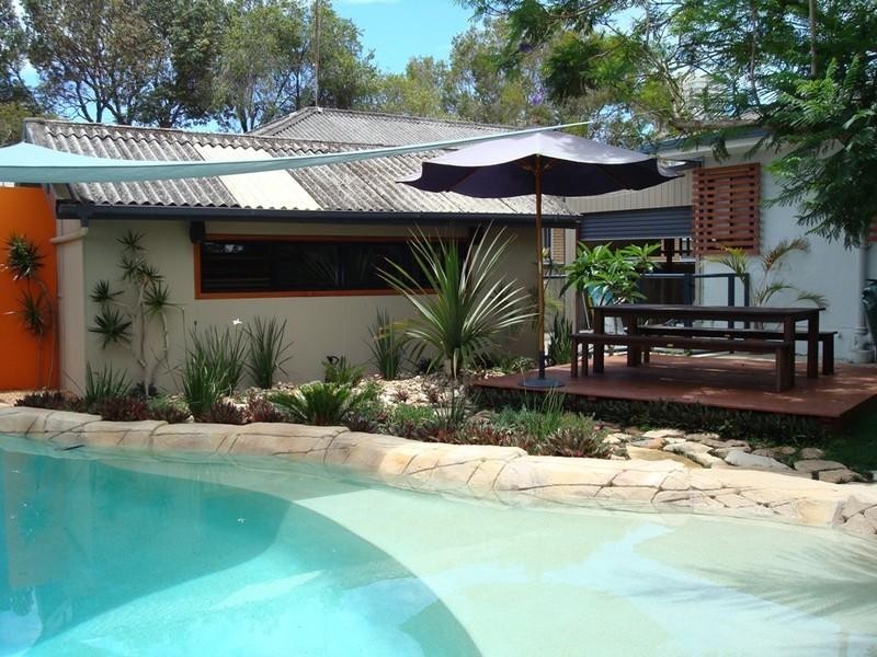 10 Lemana Lane, Burleigh Waters QLD 4220