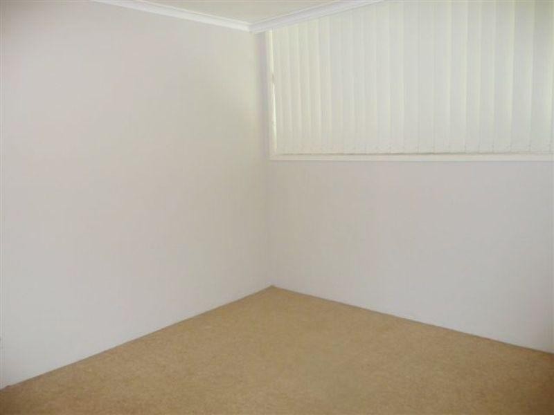 4/111 Rio Vista Boulevard, Broadbeach Waters QLD 4218