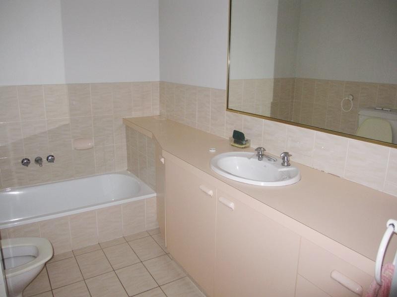 1a/2769 Gold Coast Highway – Sushi Train, Broadbeach QLD 4218