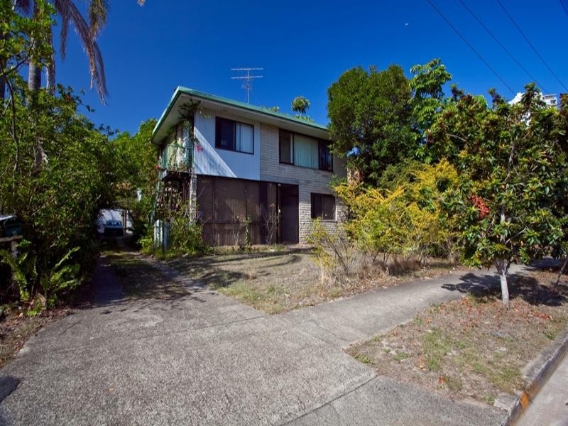53 Breaker Street, Main Beach QLD 4217