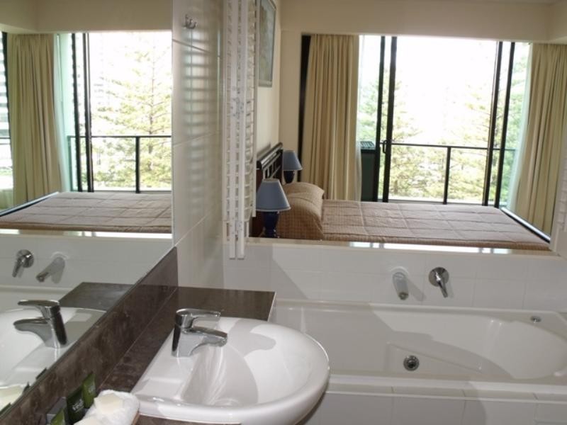 603 Broadbeach On The Park, 2685 Gold Coast Highway, Broadbeach QLD 4218