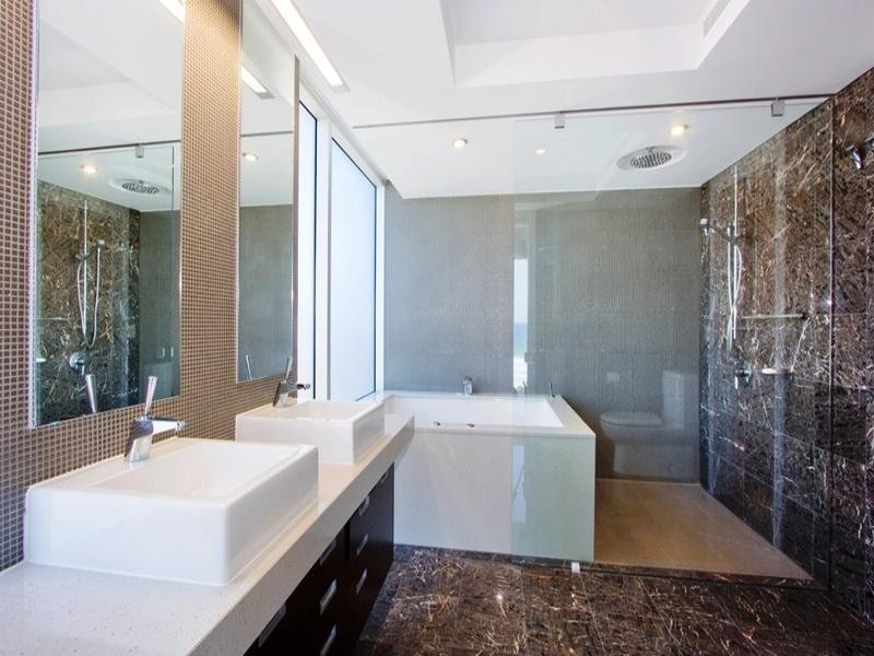 8 ‘Waterline’, 59 Broadbeach Boulevard, Broadbeach QLD 4218