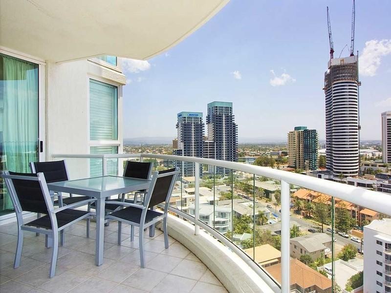 86/177 Old Burleigh Road, Broadbeach QLD 4218