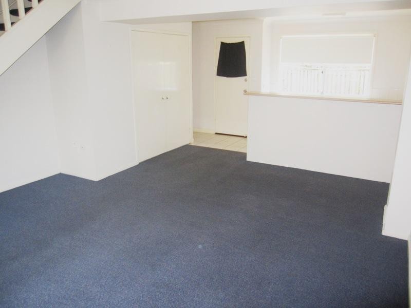 53/215 Cottesloe Drive, Mermaid Waters QLD 4218