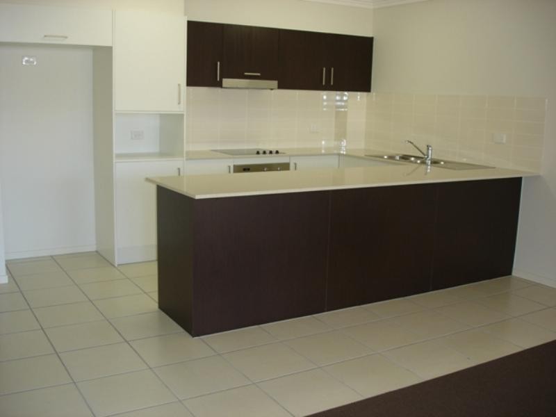 5/8-12 Proud Street, Labrador QLD 4215